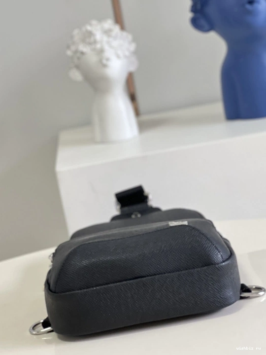 WIS SLING BAG VUITTON AVENUE LOUIS 0312